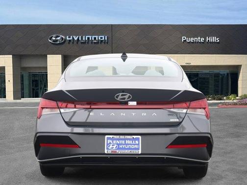 2025 Hyundai ELANTRA HEV Limited