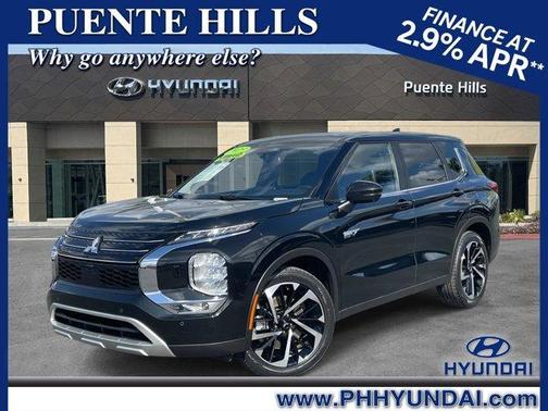 2023 Mitsubishi Outlander PHEV SE