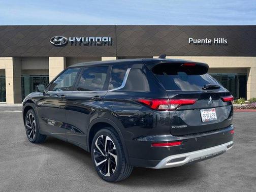 2023 Mitsubishi Outlander PHEV SE