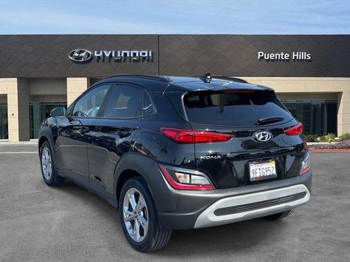 2023 Hyundai KONA SEL