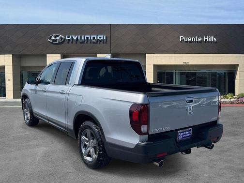 Lunar Silver Metallic 2021 Honda Ridgeline RTL-E
