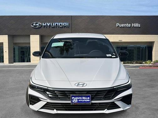 2025 Hyundai ELANTRA HEV SEL Sport