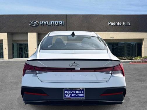 2025 Hyundai ELANTRA HEV SEL Sport