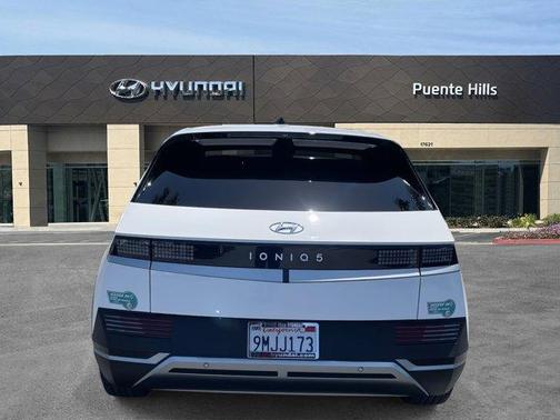 2024 Hyundai IONIQ 5 SEL
