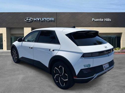 2024 Hyundai IONIQ 5 SEL