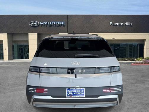 2025 Hyundai IONIQ 5 SEL