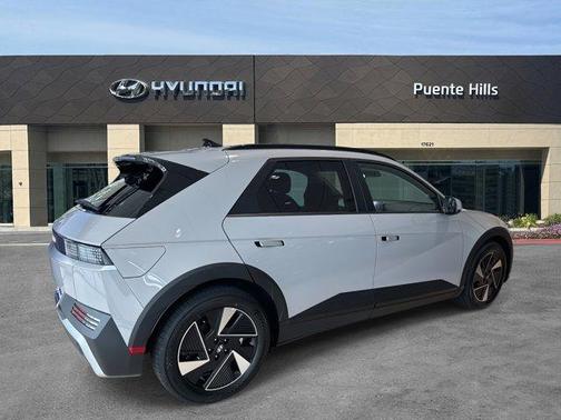 2025 Hyundai IONIQ 5 SEL