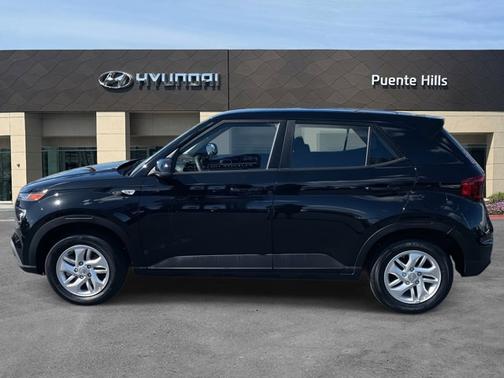 2025 Hyundai VENUE SE