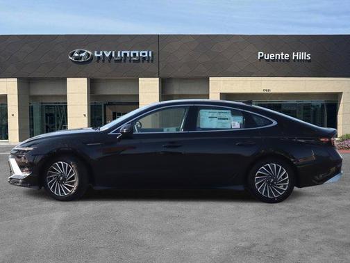 2025 Hyundai SONATA Hybrid Limited