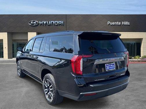 2024 GMC Yukon XL AT4