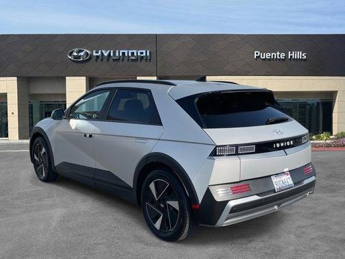 2025 Hyundai IONIQ 5 SEL
