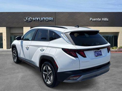 2025 Hyundai TUCSON SEL