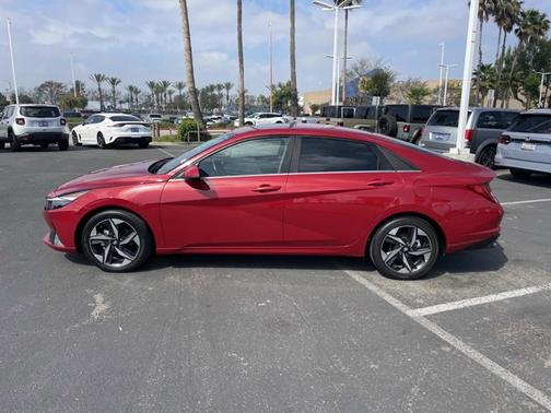 2023 Hyundai ELANTRA Limited