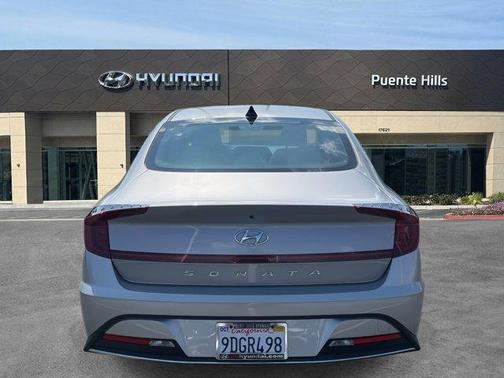 2023 Hyundai SONATA SE