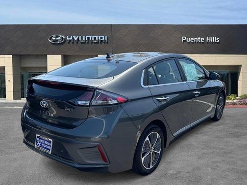 2022 Hyundai IONIQ Plug-In Hybrid Limited