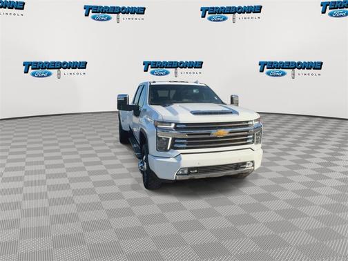 2022 Chevrolet Silverado 3500 High Country