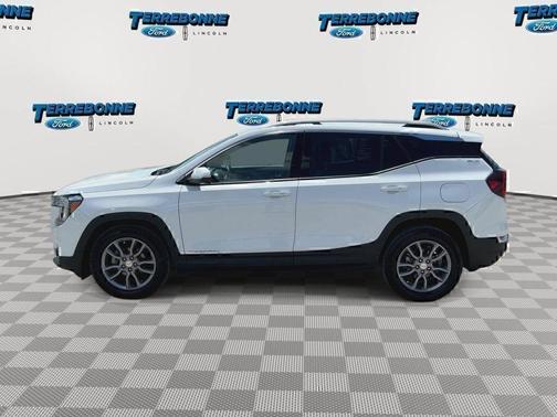 Summit White 2024 GMC Terrain SLT