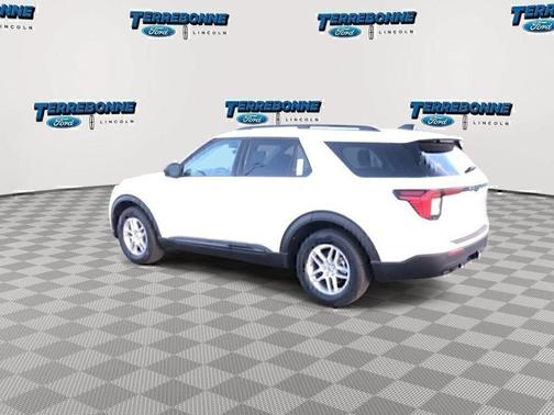 White Metallic 2026 Ford Explorer Active