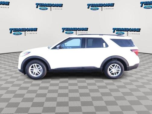 White Metallic 2026 Ford Explorer Active