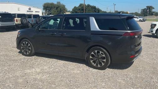 2023 Kia Carnival EX