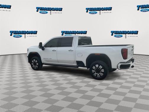 2024 GMC Sierra 2500 Denali