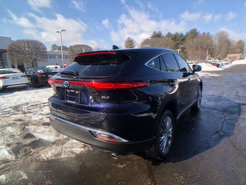 2024 Toyota Venza XLE