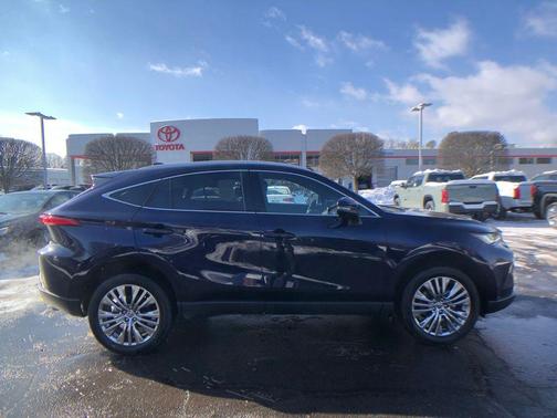 2024 Toyota Venza XLE