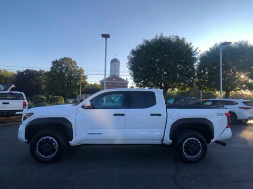 2025 Toyota Tacoma TRD Off Road