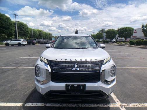 2022 Mitsubishi Outlander ES 2.5 S-AWC