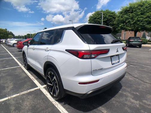 2022 Mitsubishi Outlander ES 2.5 S-AWC