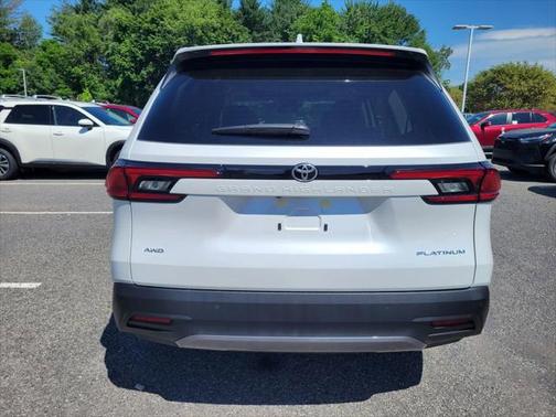2025 Toyota Grand Highlander Platinum