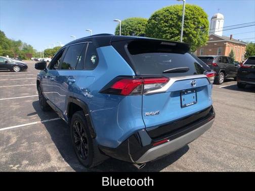 2023 Toyota RAV4 Hybrid SE