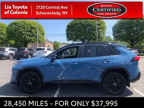 2023 Toyota RAV4 Hybrid SE