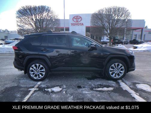 2023 Toyota RAV4 XLE Premium