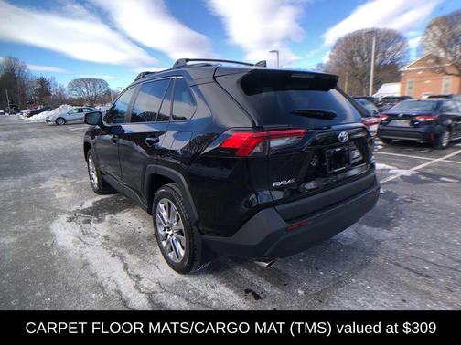 2023 Toyota RAV4 XLE Premium