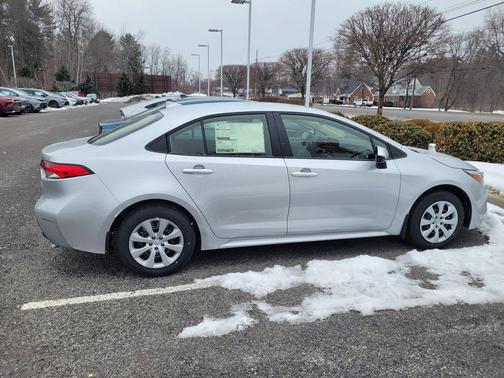 2026 Toyota Corolla Hybrid LE