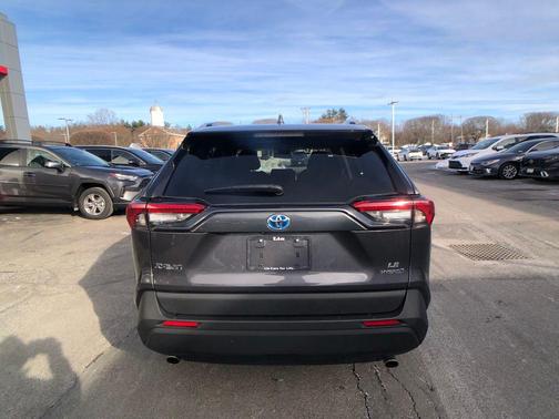 2024 Toyota RAV4 Hybrid LE