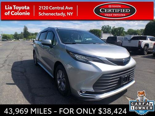 2022 Toyota Sienna XLE 7 Passenger