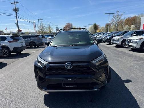 2022 Toyota RAV4 Hybrid SE