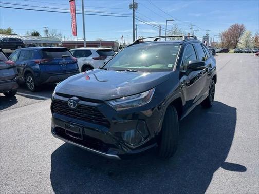 2022 Toyota RAV4 Hybrid SE