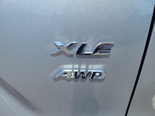 Sonic Silver 2026 Toyota Corolla Cross XLE