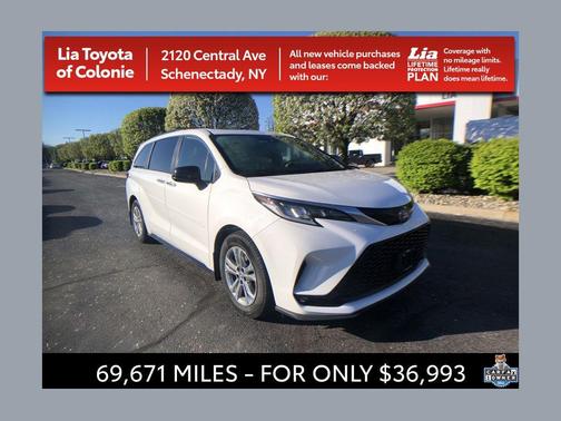 White 2022 Toyota Sienna XSE 7 Passenger