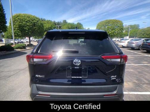 2022 Toyota RAV4 XLE Premium