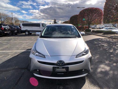 2021 Toyota Prius XLE