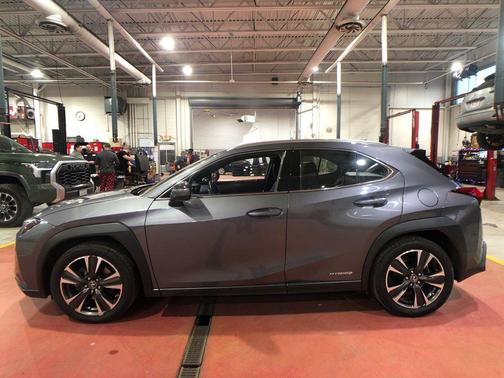 2020 Lexus UX 250h Base