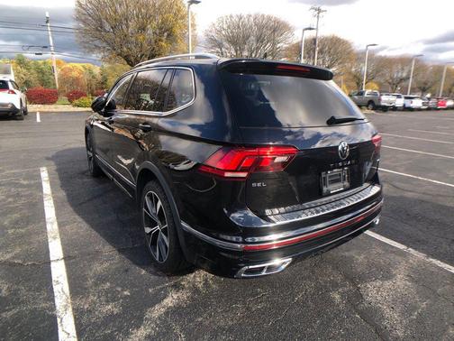 2022 Volkswagen Tiguan 2.0T SEL R-Line 4MOTION