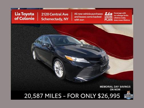 Midnight Black Metallic 2020 Toyota Camry XLE