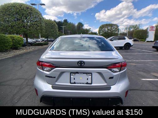 Classic Silver Metallic 2024 Toyota Corolla SE