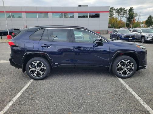 2025 Toyota RAV4 Hybrid SE