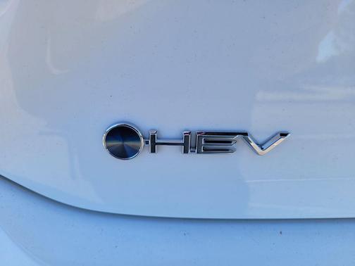Ice Cap 2026 Toyota Camry SE